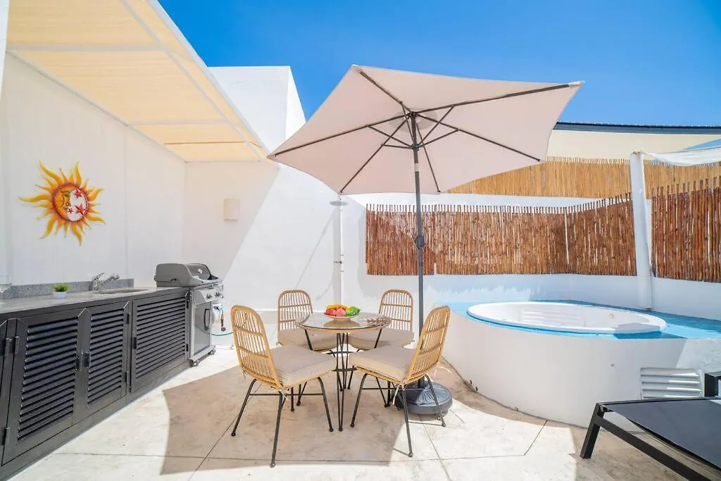 Papaya 15 Exclusive Penthouse With Rooftop And Jacuzzi Playa del Carmen 0*,  Mexiko